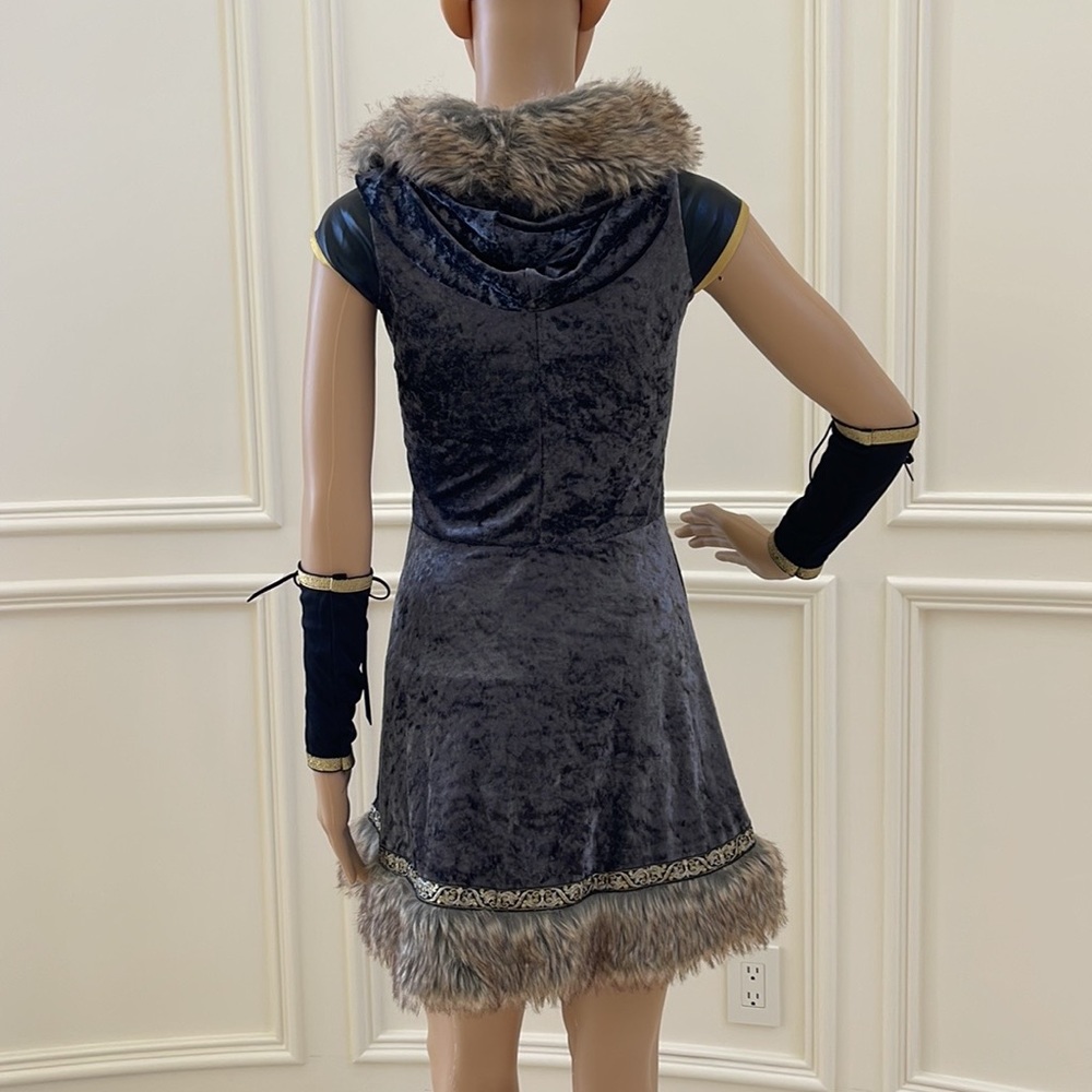 Catnip Hunger Games Halloween Outfit - image 3